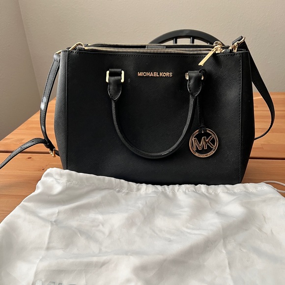 Michael Kors Sutton Satchel Saffiano Leather - Black - Picture 2 of 11